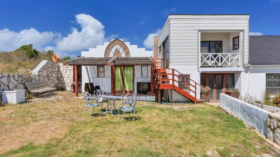 6 Bedroom Property for Sale in Arniston Western Cape